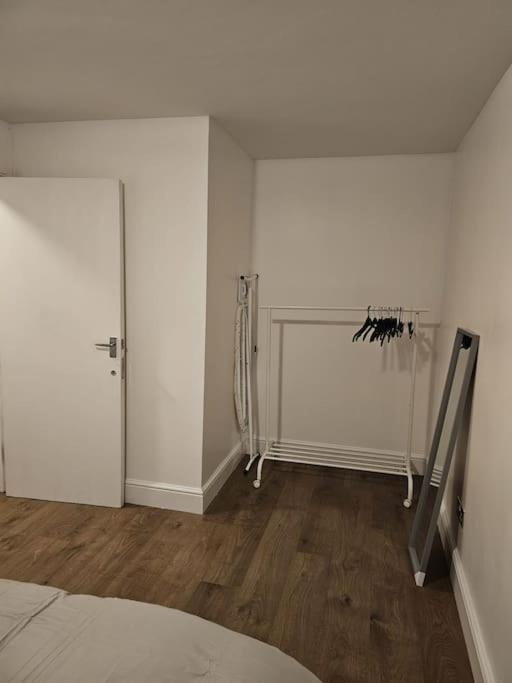 Beautiful Garden Flat Near Central Londra Exterior foto