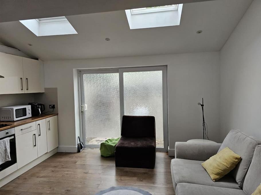 Beautiful Garden Flat Near Central Londra Exterior foto
