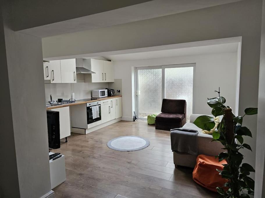 Beautiful Garden Flat Near Central Londra Exterior foto